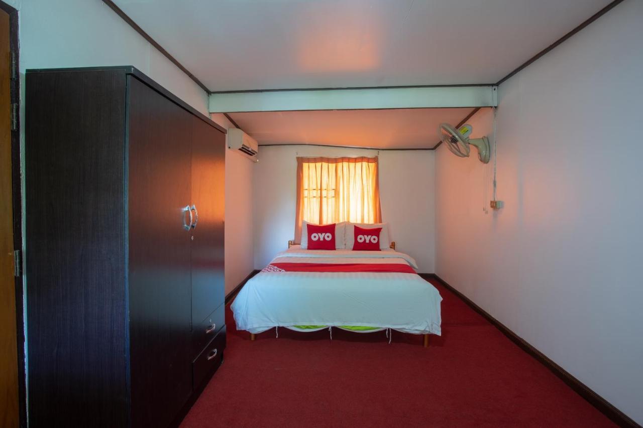 Oyo 909 Guiding Star Resort Chiang Mai Zewnętrze zdjęcie