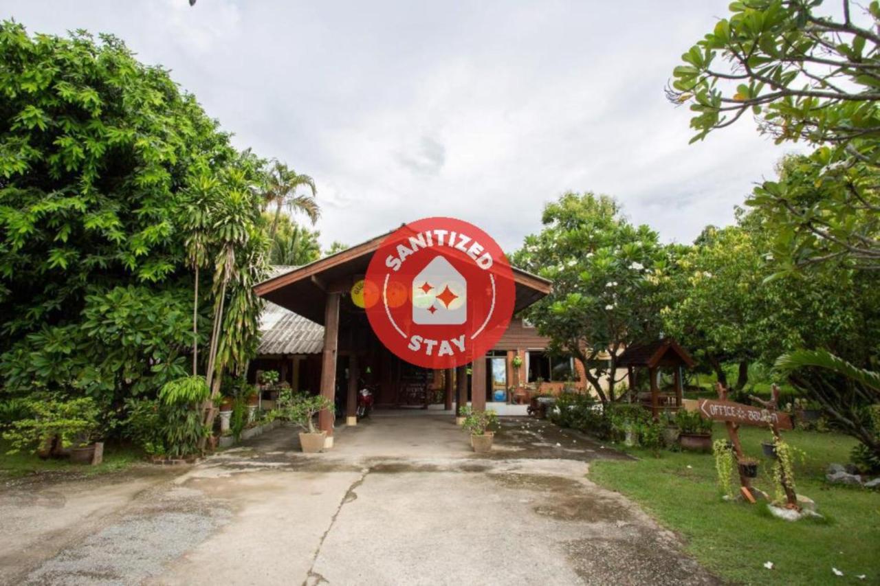 Oyo 909 Guiding Star Resort Chiang Mai Zewnętrze zdjęcie