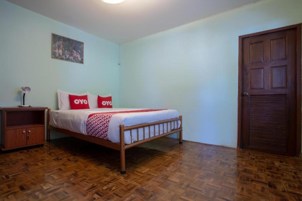 Oyo 909 Guiding Star Resort Chiang Mai Zewnętrze zdjęcie