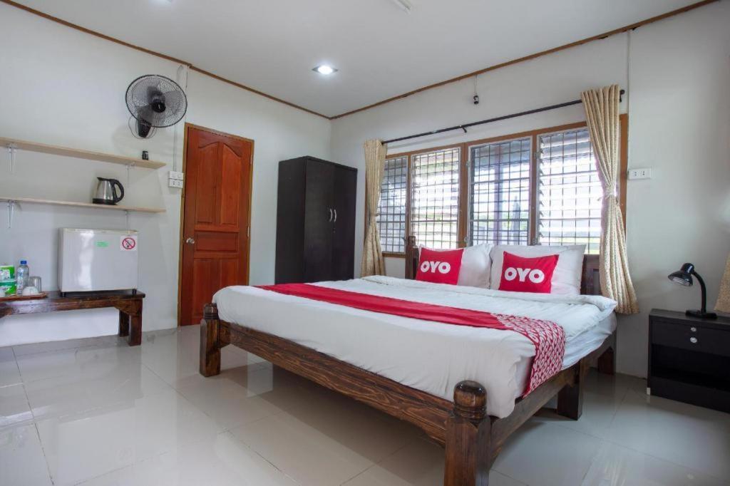 Oyo 909 Guiding Star Resort Chiang Mai Zewnętrze zdjęcie
