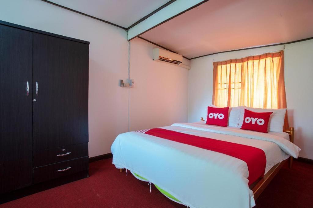 Oyo 909 Guiding Star Resort Chiang Mai Zewnętrze zdjęcie