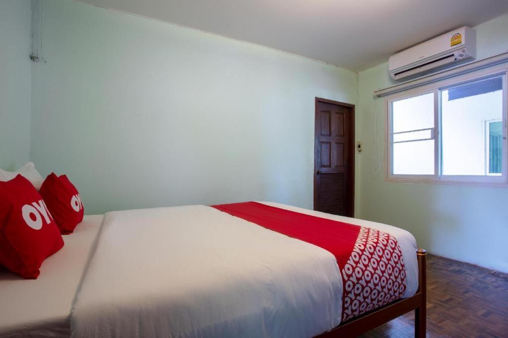 Oyo 909 Guiding Star Resort Chiang Mai Zewnętrze zdjęcie