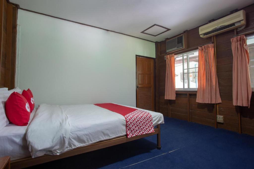 Oyo 909 Guiding Star Resort Chiang Mai Zewnętrze zdjęcie