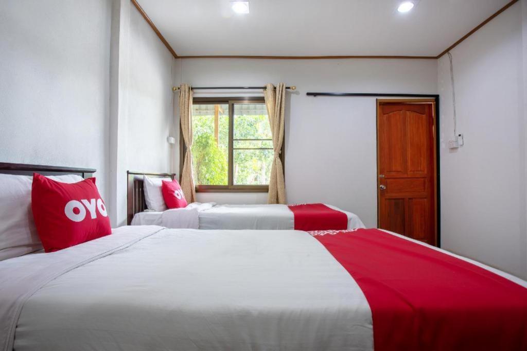 Oyo 909 Guiding Star Resort Chiang Mai Zewnętrze zdjęcie